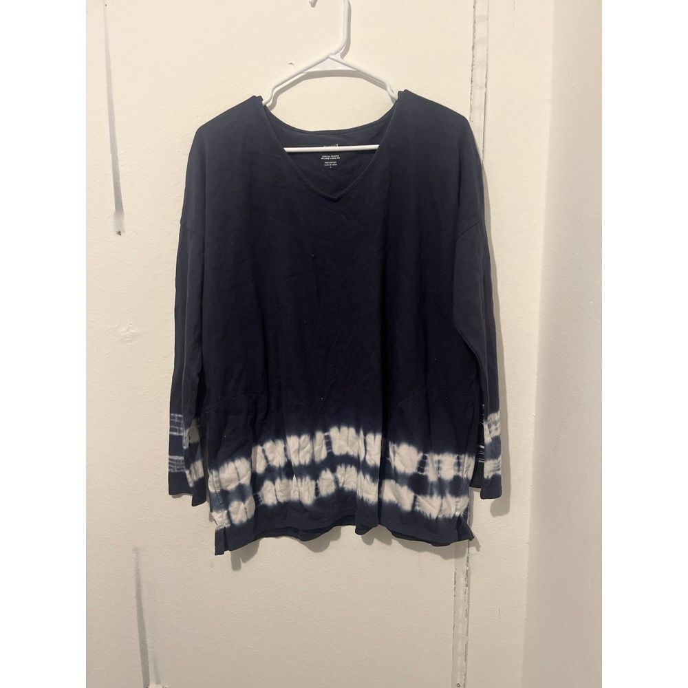 Women's‎ v neck top